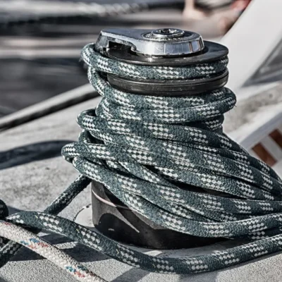 close-up-rope-tied-boat close-up-rope-tied-boat